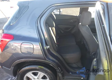 2019 Chevrolet Trax Ls z USA, uszkodzony, nr VIN 3GNCJKSB7KL247341